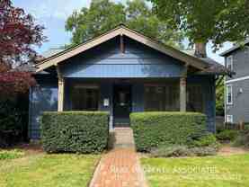 4521 49th Ave Ne - Photo 1 of 1
