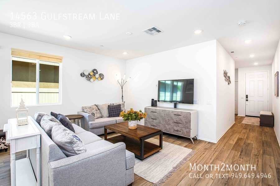 14563 Gulfstream Ln - Photo 4 of 30