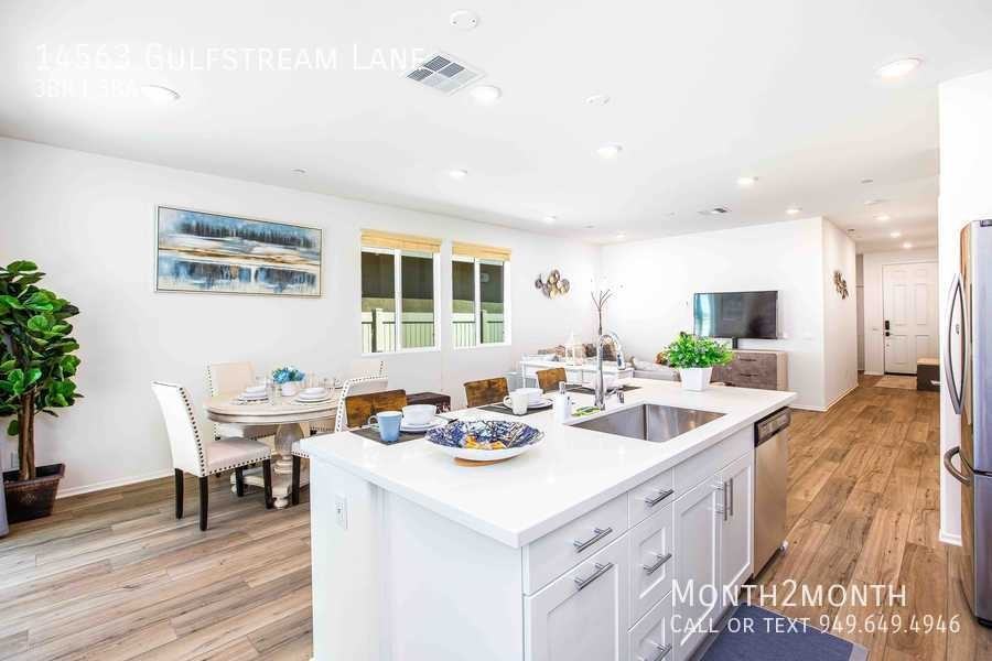 14563 Gulfstream Ln - Photo 6 of 30