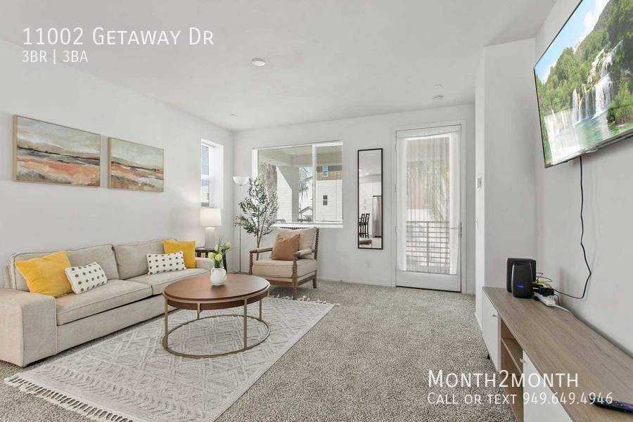 11002 Getaway Dr - Photo 4 of 24