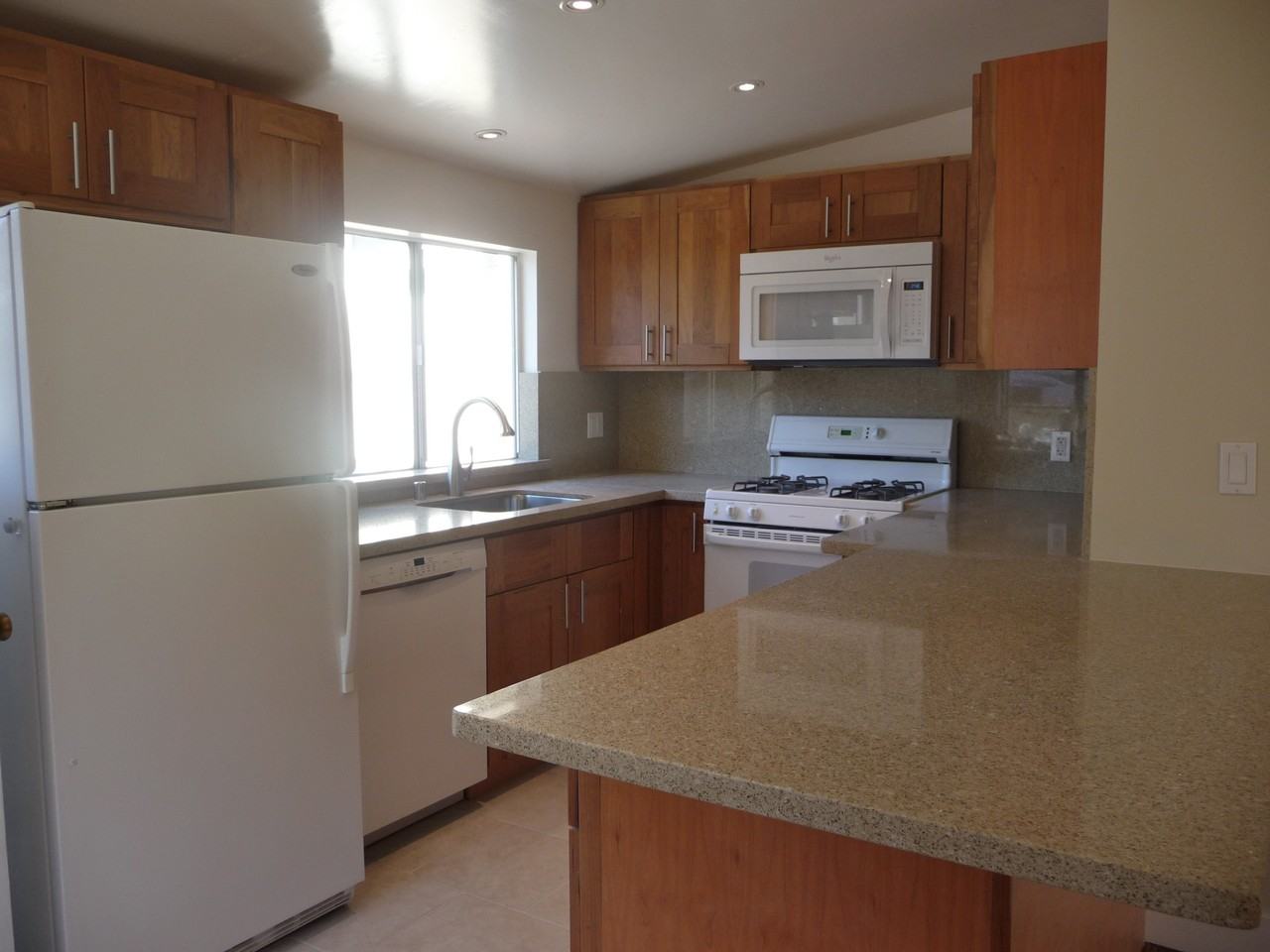 808 Howard Ave #NA - Photo 3 of 20