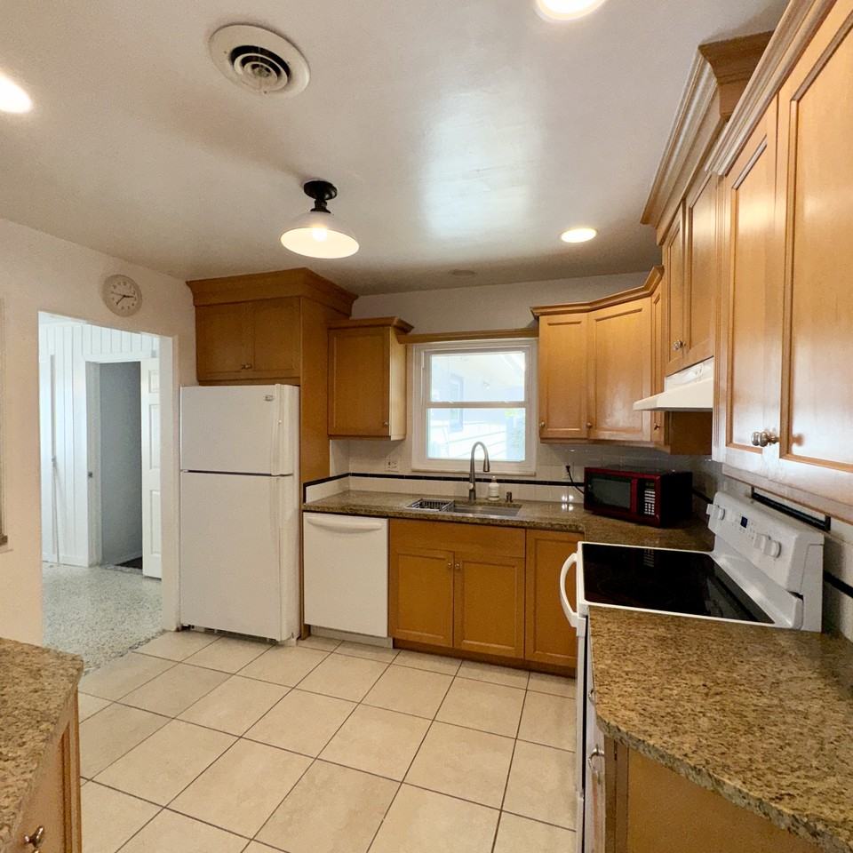 2646 Cheryle Ln #NA - Photo 3 of 23