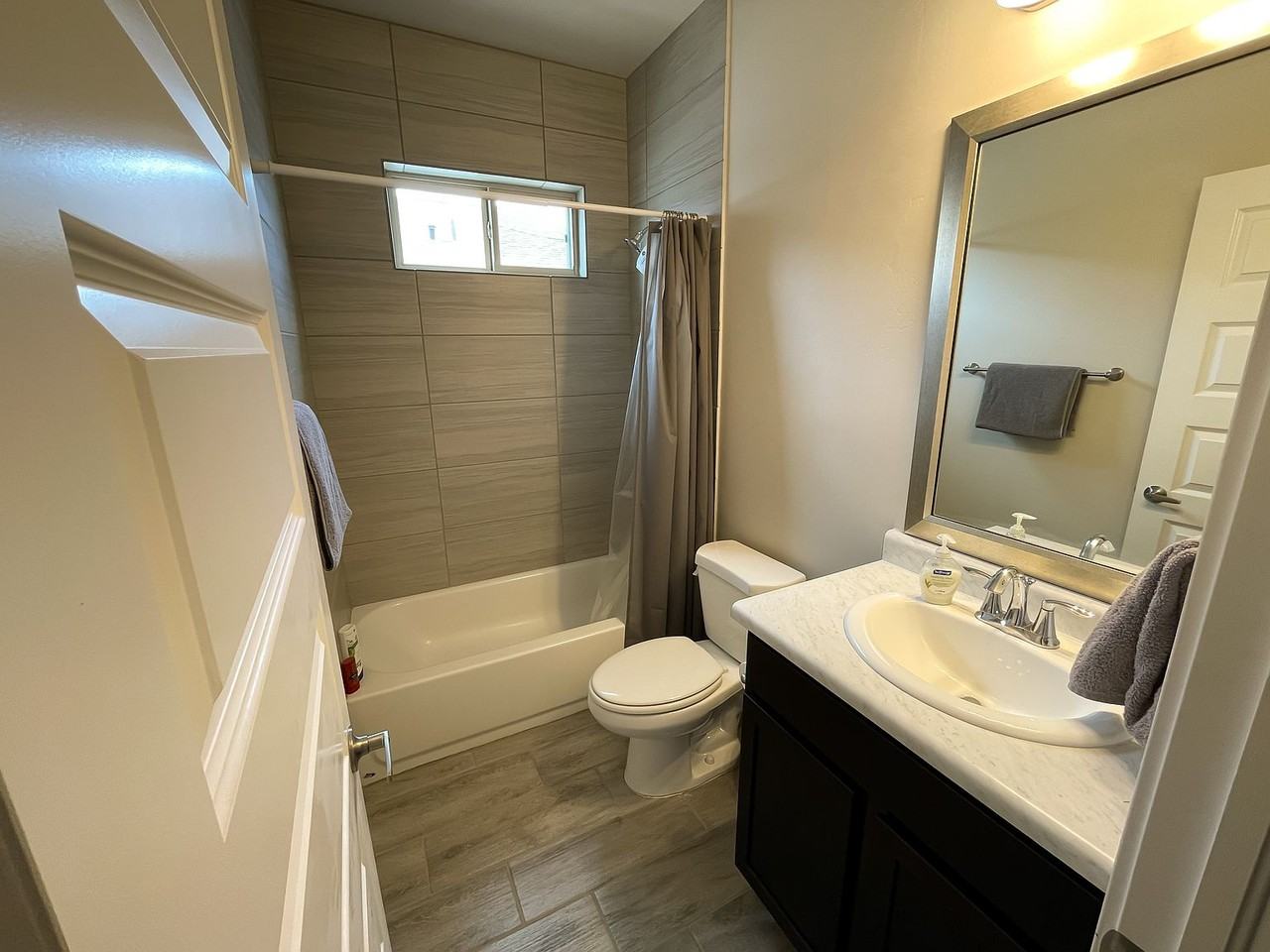4549 Red Mountain Cir #NA - Photo 2 of 7