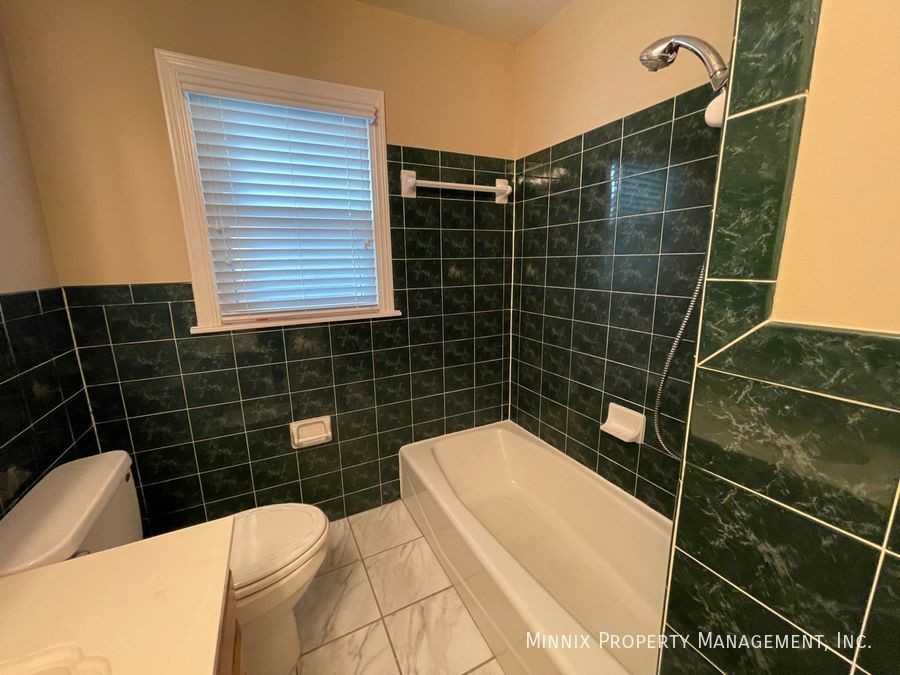 1222 S Milam St - Photo 6 of 15