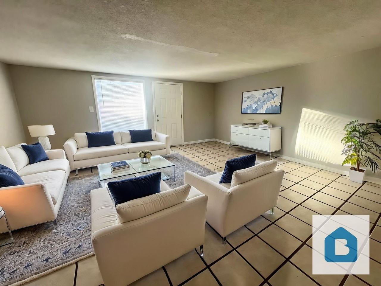 4220 Loomis Ave - Photo 3 of 17