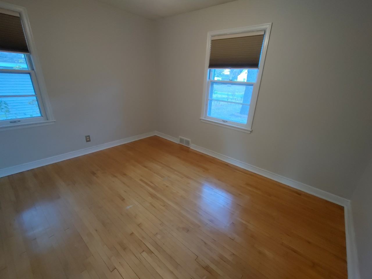 9038 Tyler St Ne #NA - Photo 6 of 14