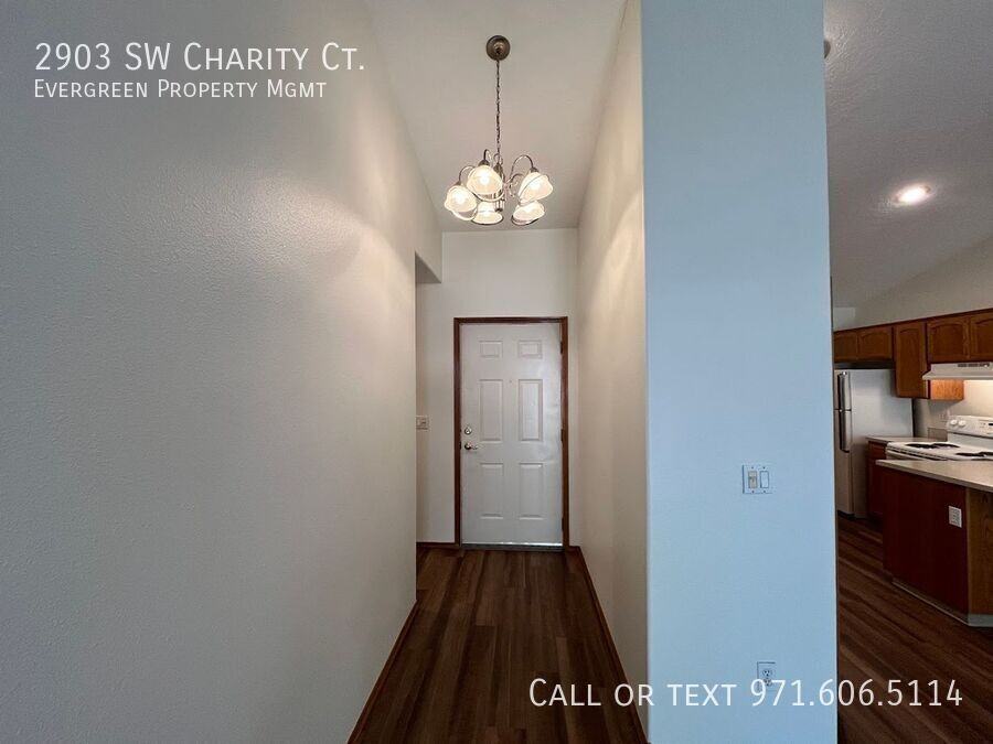 2903 Sw Charity Ct - Photo 3 of 32