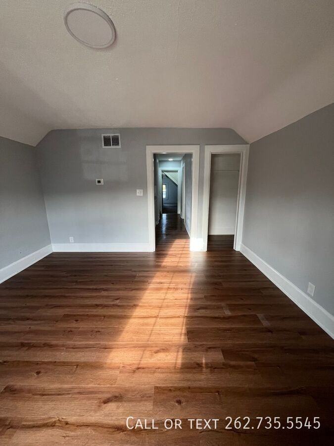 3533 Douglas Ave - Photo 3 of 8