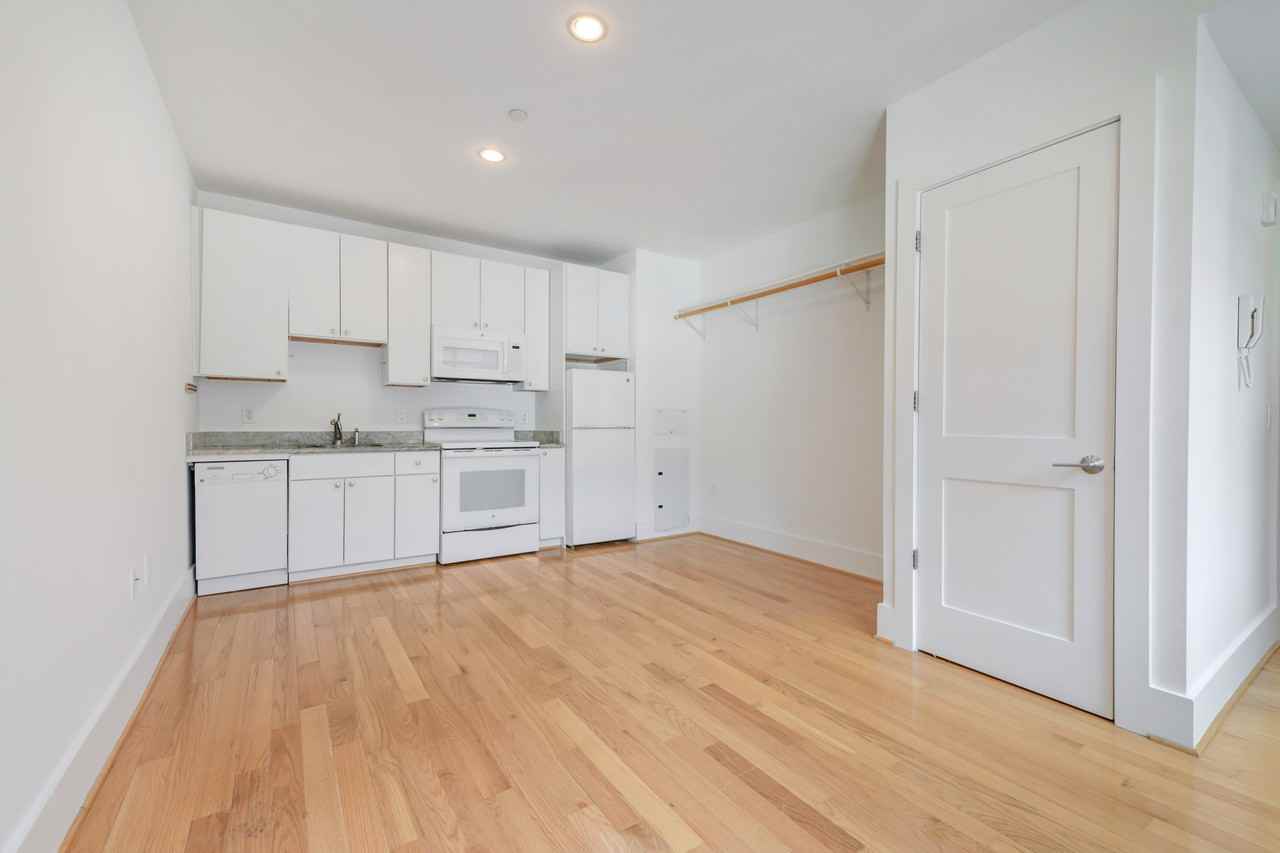 2852 Connecticut Ave Nw #8 - Photo 7 of 13