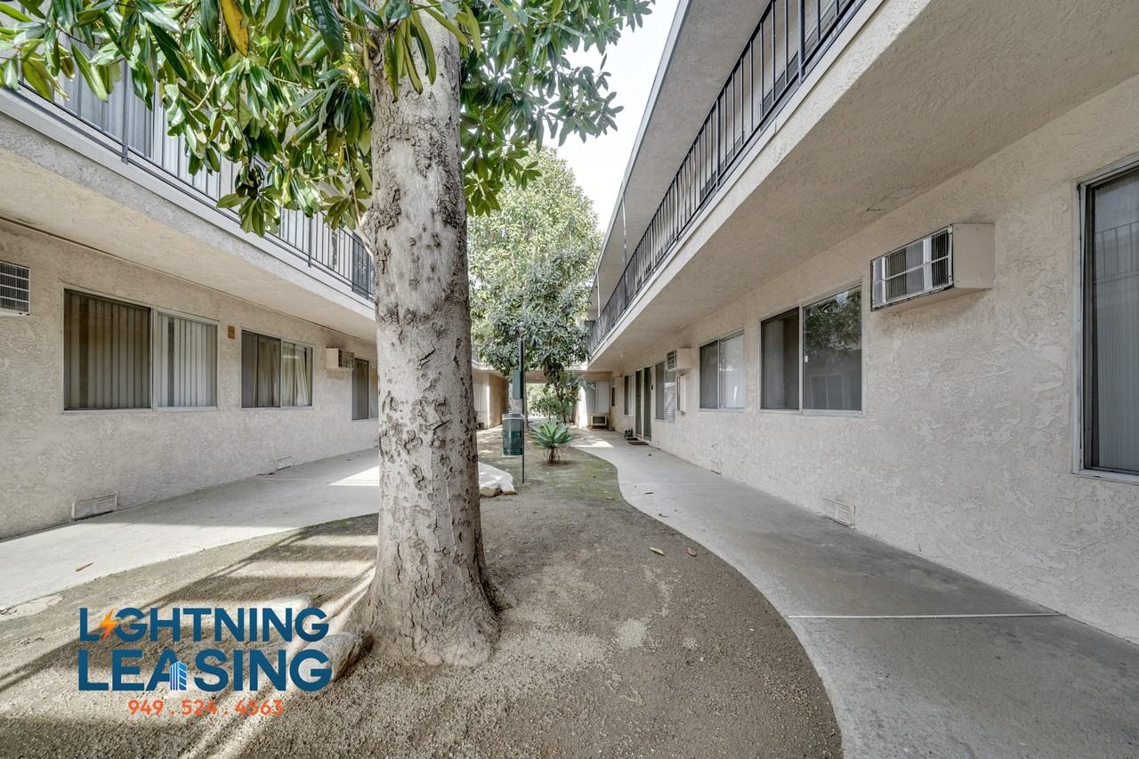 8124 Langdon Ave #39B - Photo 2 of 12