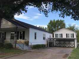 featured image of 704 W Robb Ave #1-2