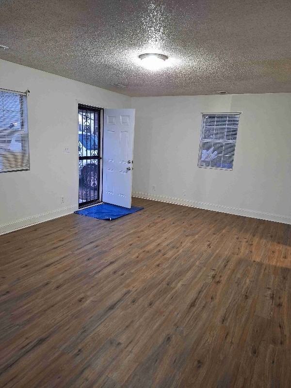 2531 Vincent Avenue - Photo 3 of 16