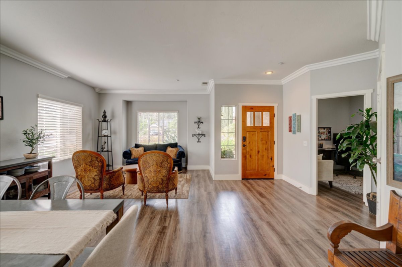 14947 Moonglow Dr - Photo 3 of 19