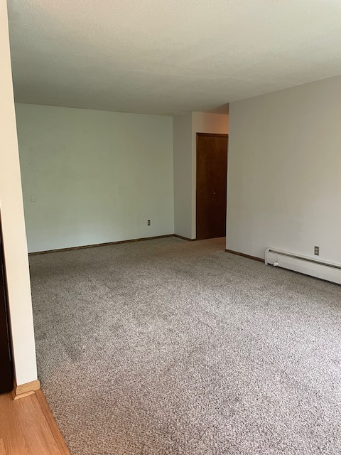 711 11th Ave S #7 - Photo 3 of 11