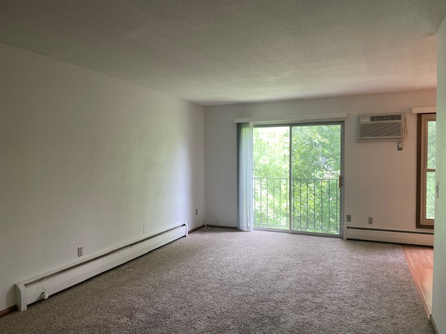 711 11th Ave S #7 - Photo 7 of 11