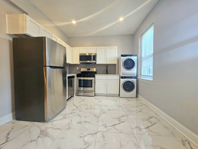 1 Dewitt Rd #206 - Photo 2 of 8