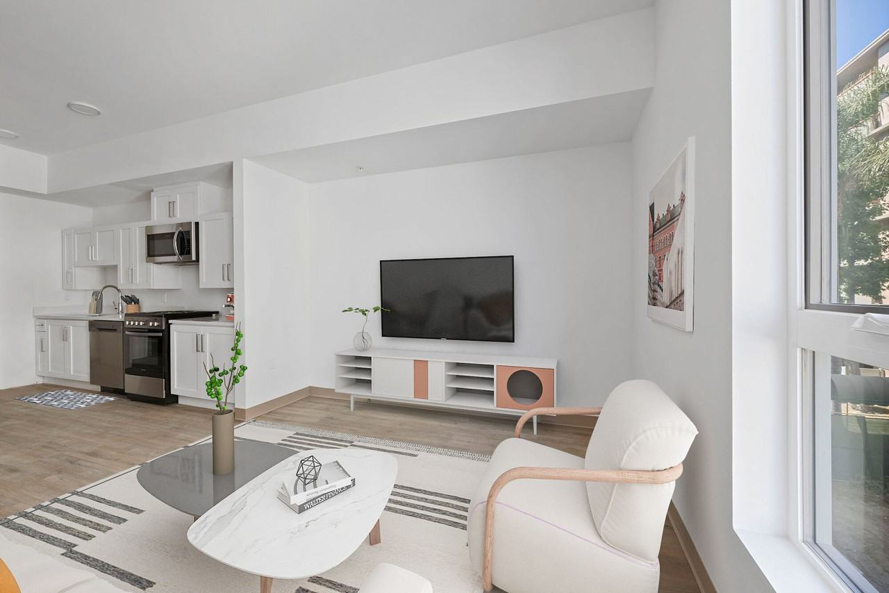 1999 West 3RD Street - Photo 4 of 39