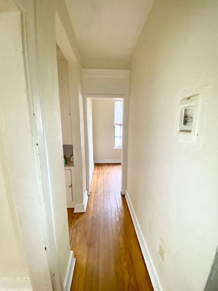 1717 South Park Avenue - Photo 7 of 38