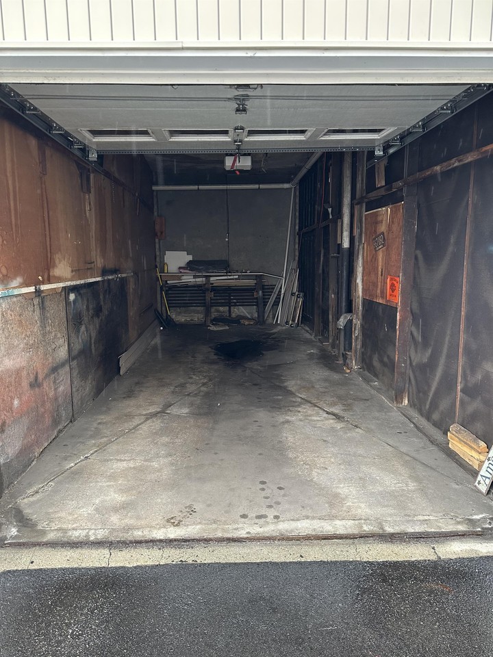 90 Suffolk St - Photo 2 of 2