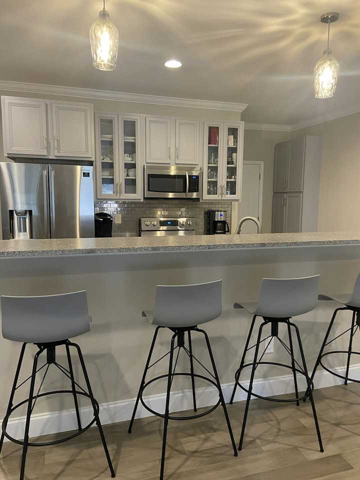 1916 Young Road Southeast, Unit Furnished - Photo 2 of 25