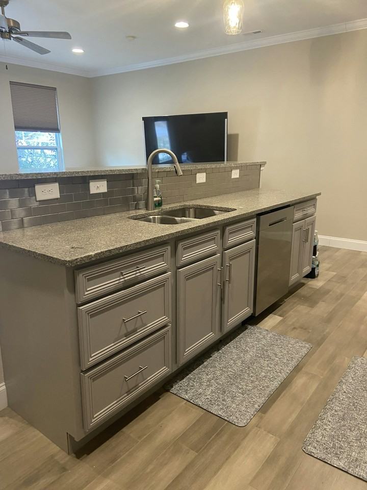 1916 Young Road Southeast, Unit Furnished - Photo 6 of 25