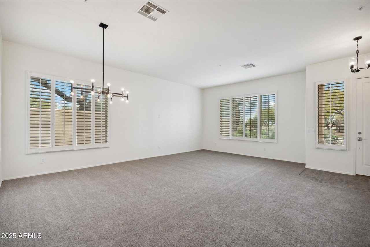 7360 E Wing Shadow Rd - Photo 7 of 29