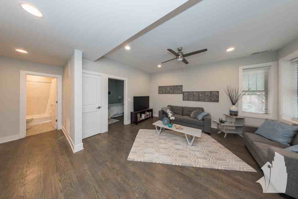 2618 N Rockwell St #2626-3F - Photo 3 of 15