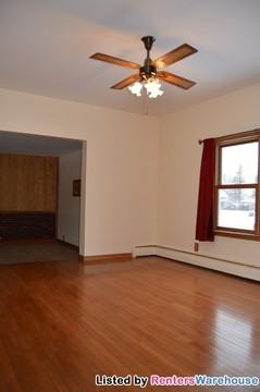 315 Lake St W - Photo 3 of 15