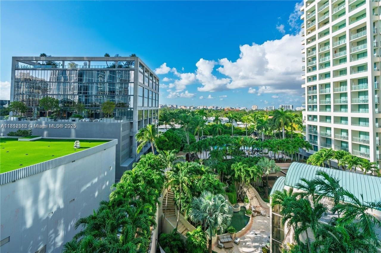 3400 Sw 27th Ave #705 - Photo 2 of 8