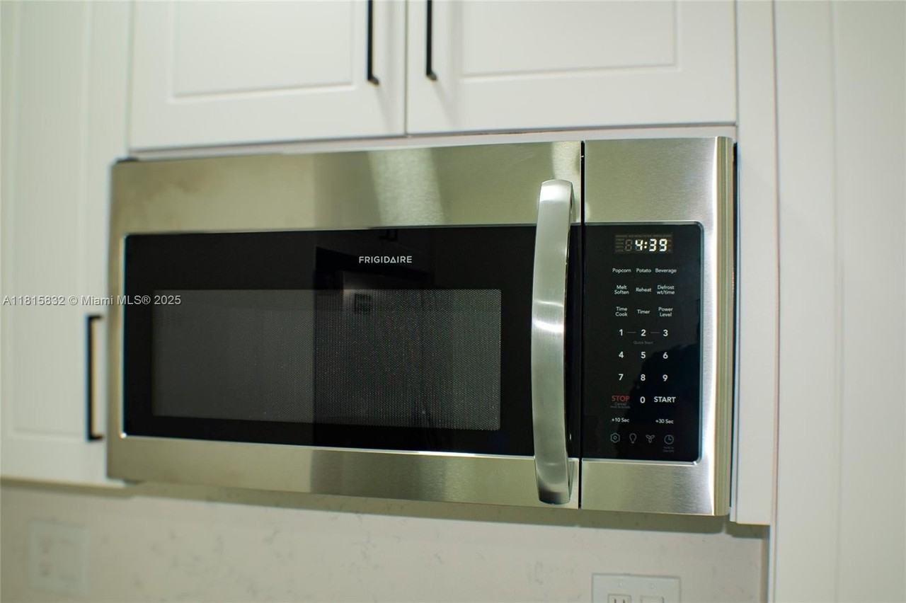 2638 Sw 30th Ct #0 - Photo 6 of 16