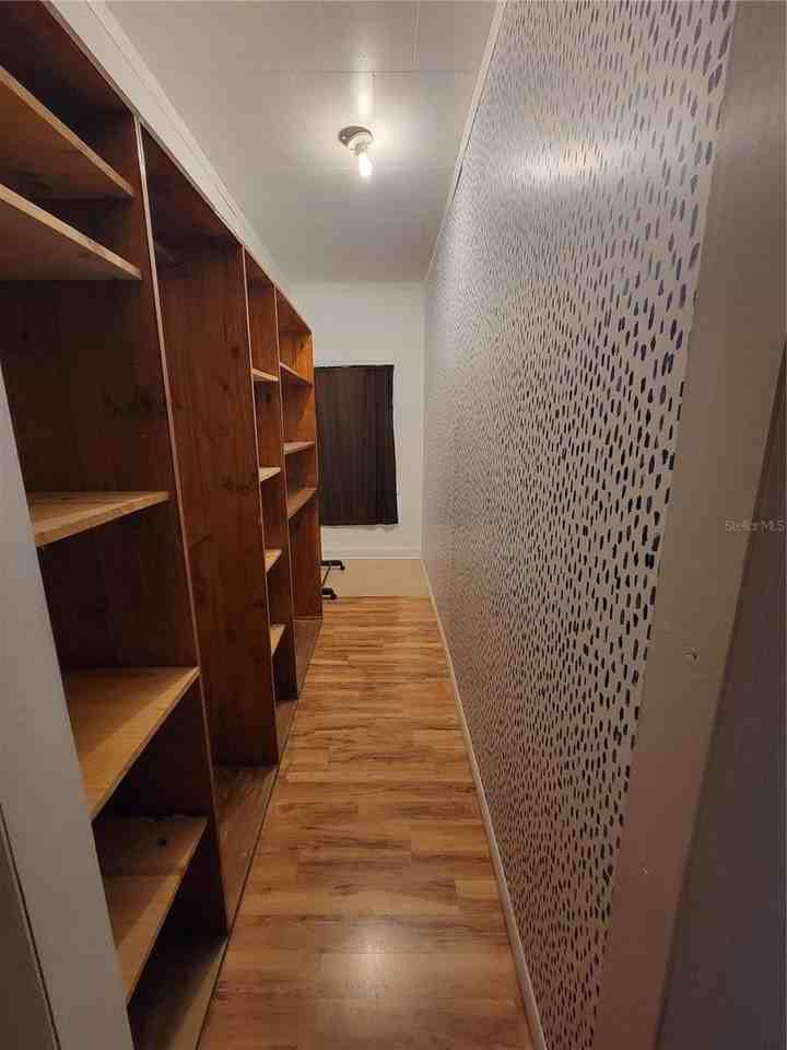 219 Northeast Tuscawilla Street - Photo 6 of 7