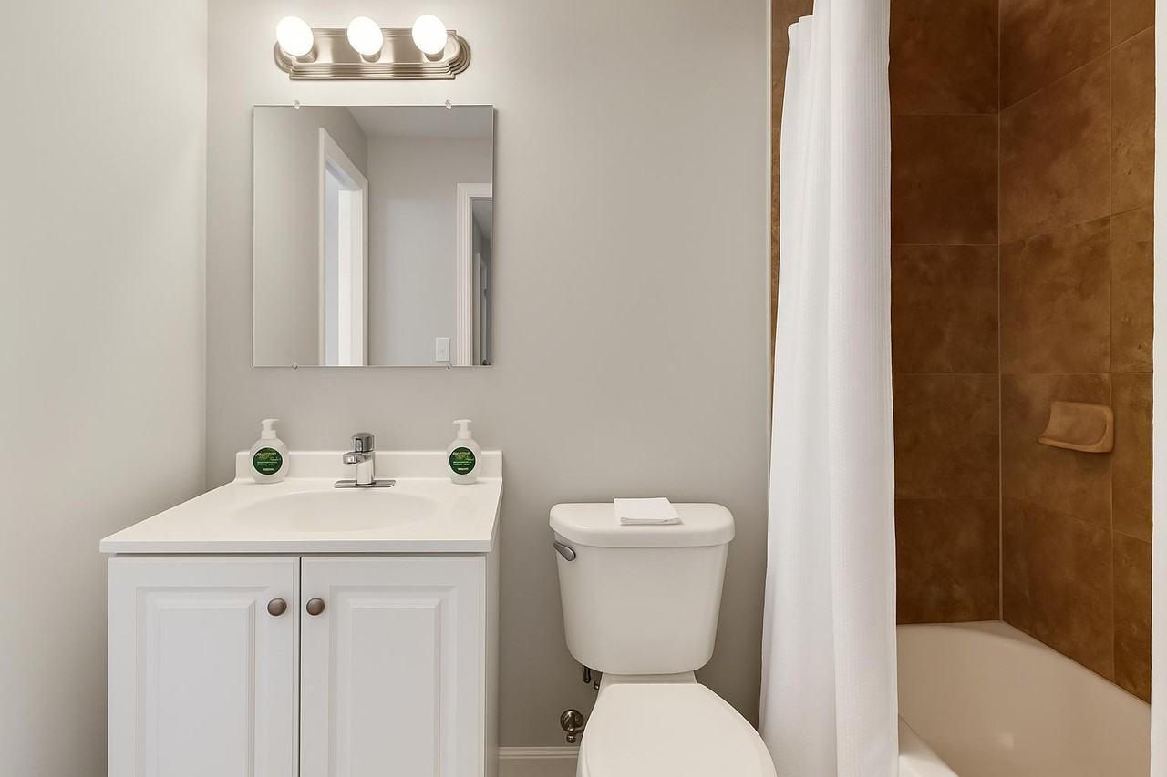 Macgregor Dr - Photo 3 of 8