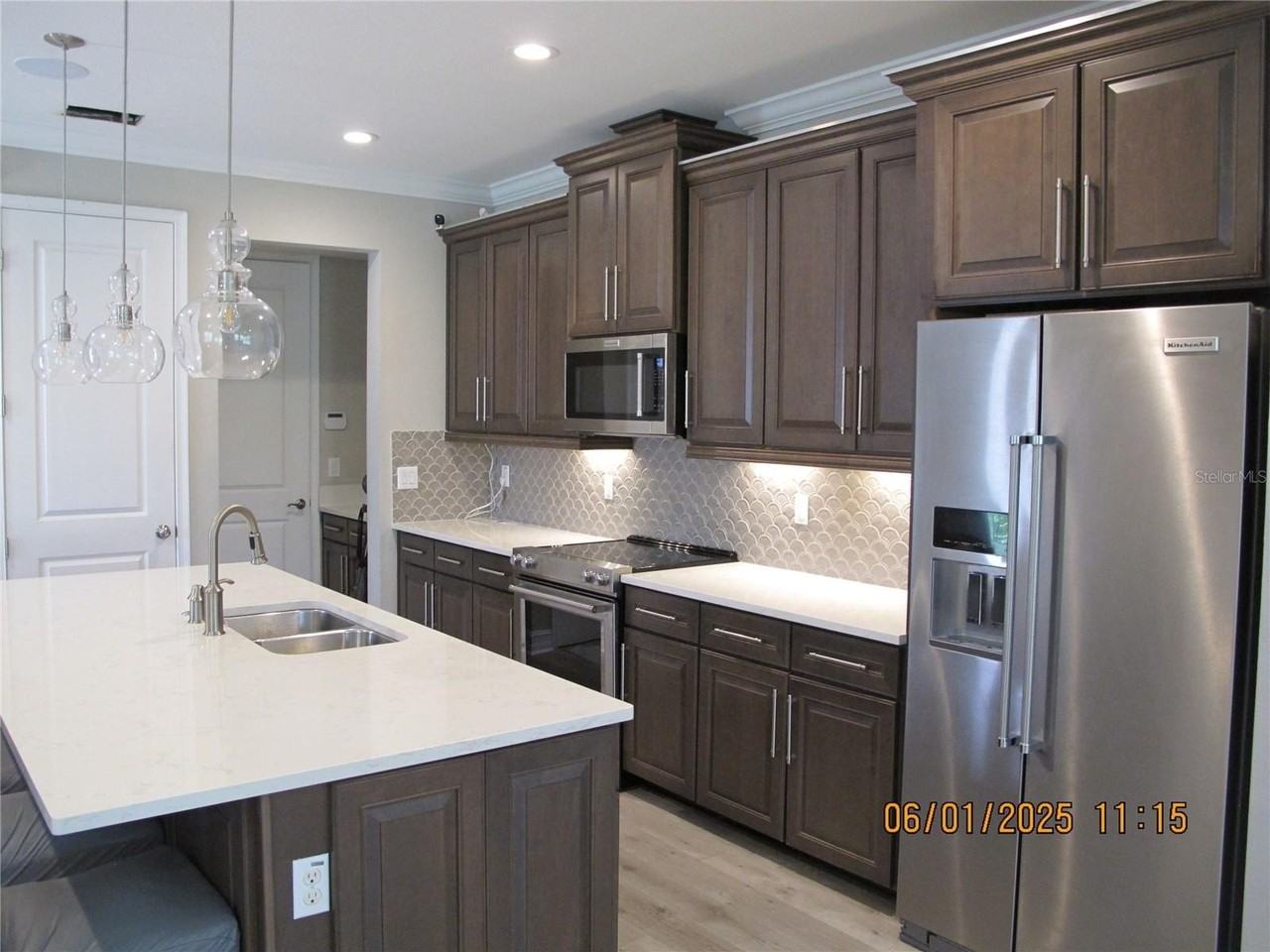 18824 Noble Caspian Dr - Photo 4 of 32