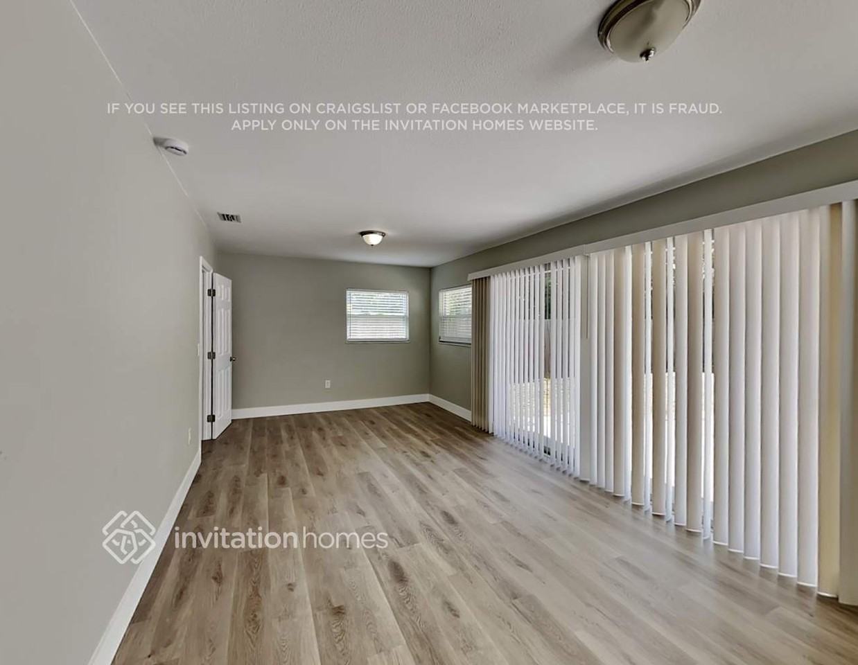 310 93rd Ave N - Photo 5 of 17
