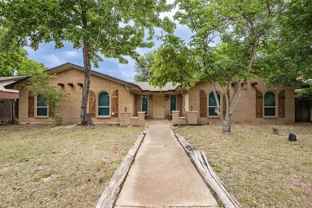 805 N Fielder Rd - Photo 1 of 1