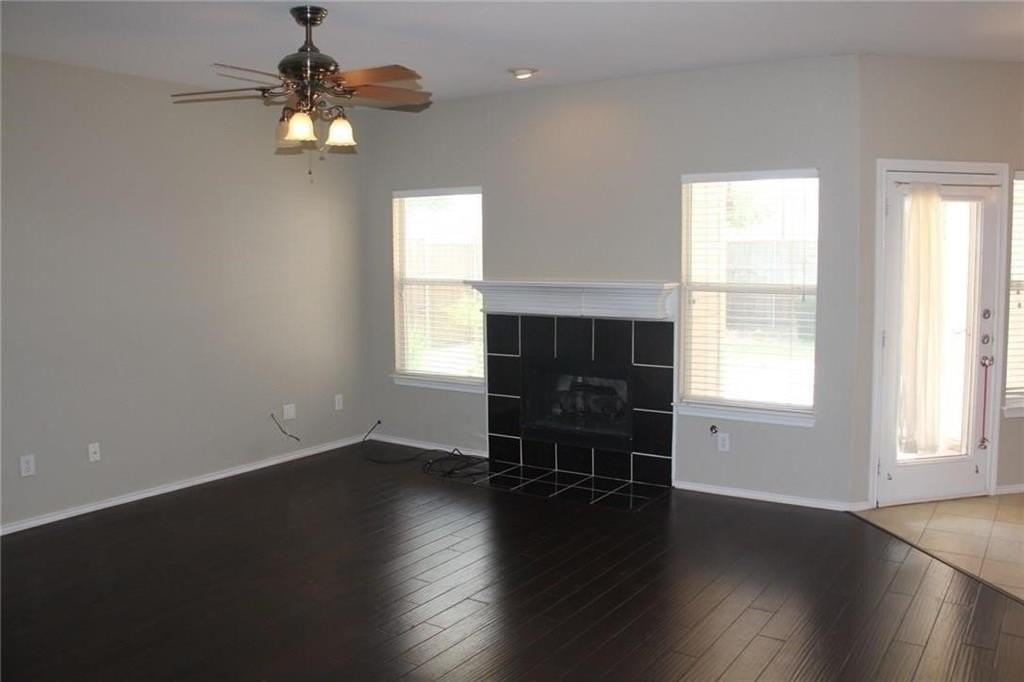 104 San Mateo Ct - Photo 3 of 11