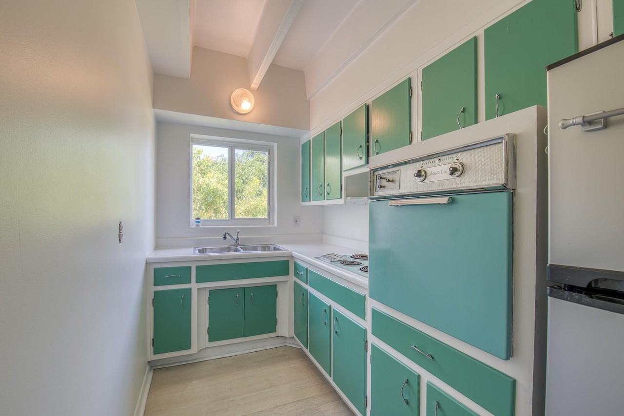 1520 Lake Ave #6B - Photo 4 of 31