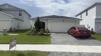 682 Papillon St Sw - Photo 1 of 1