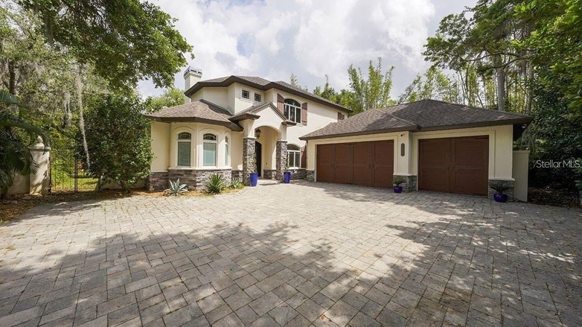 1725 Bonita Ct - Photo 2 of 50