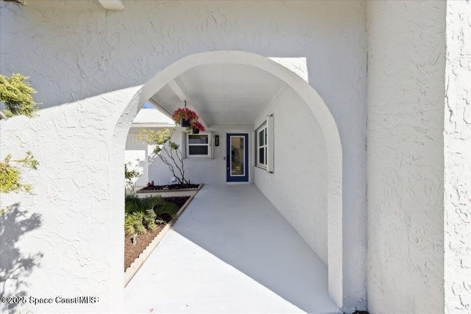 308 Clayton Ave - Photo 4 of 41