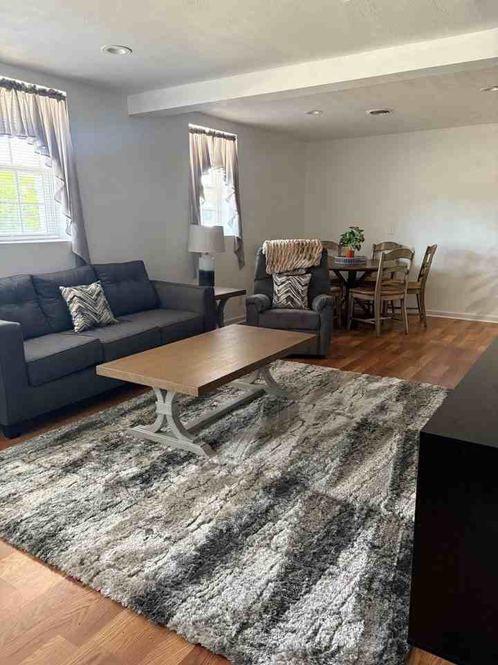 217 Creedle Dr - Photo 2 of 5