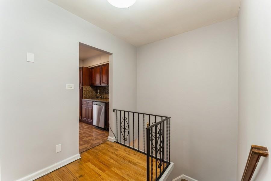 10328 115th St ##2 - Photo 2 of 18