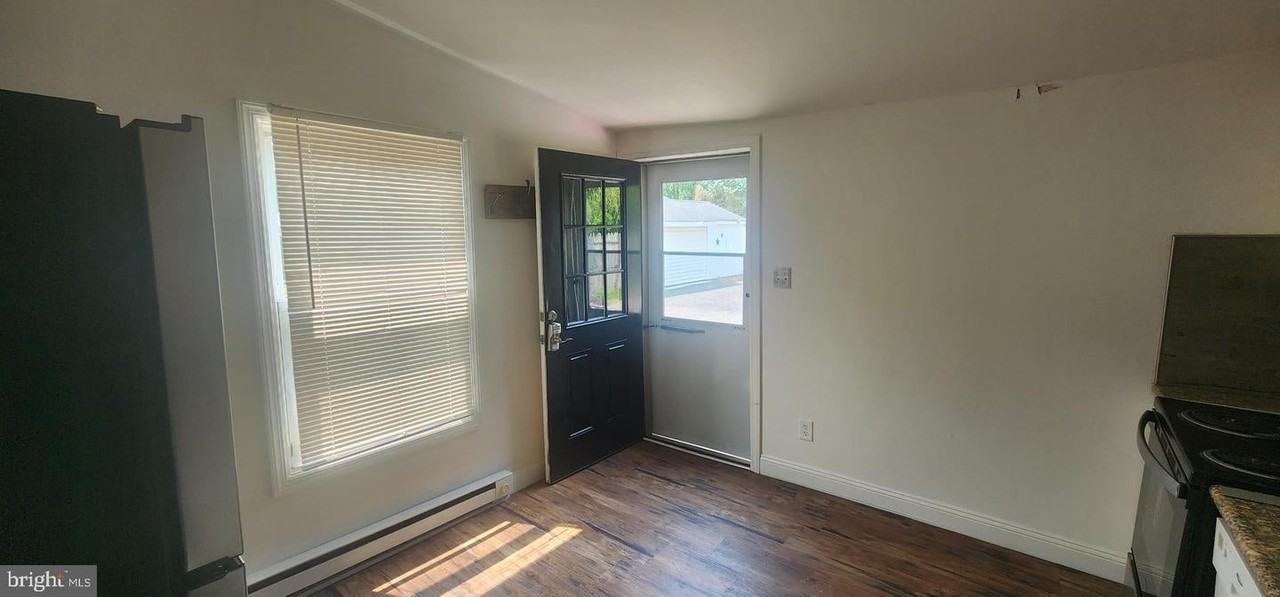 181 Haddon Ave - Photo 2 of 8