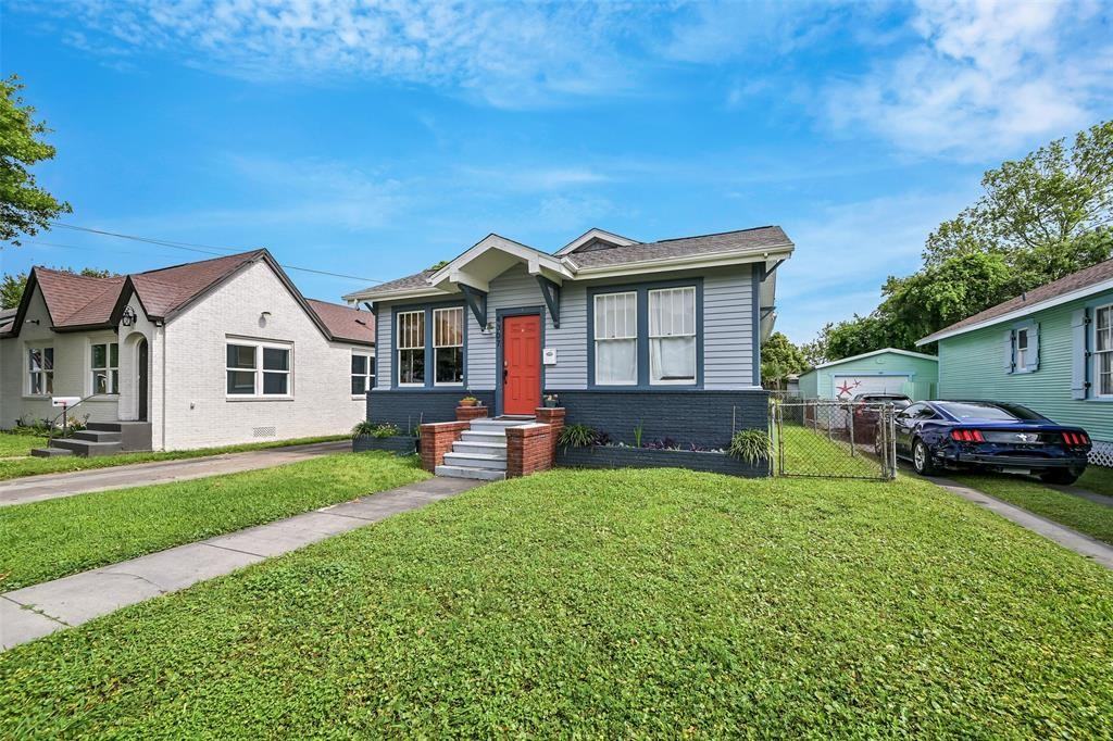 4307 Avenue Q 1/2 - Photo 2 of 46