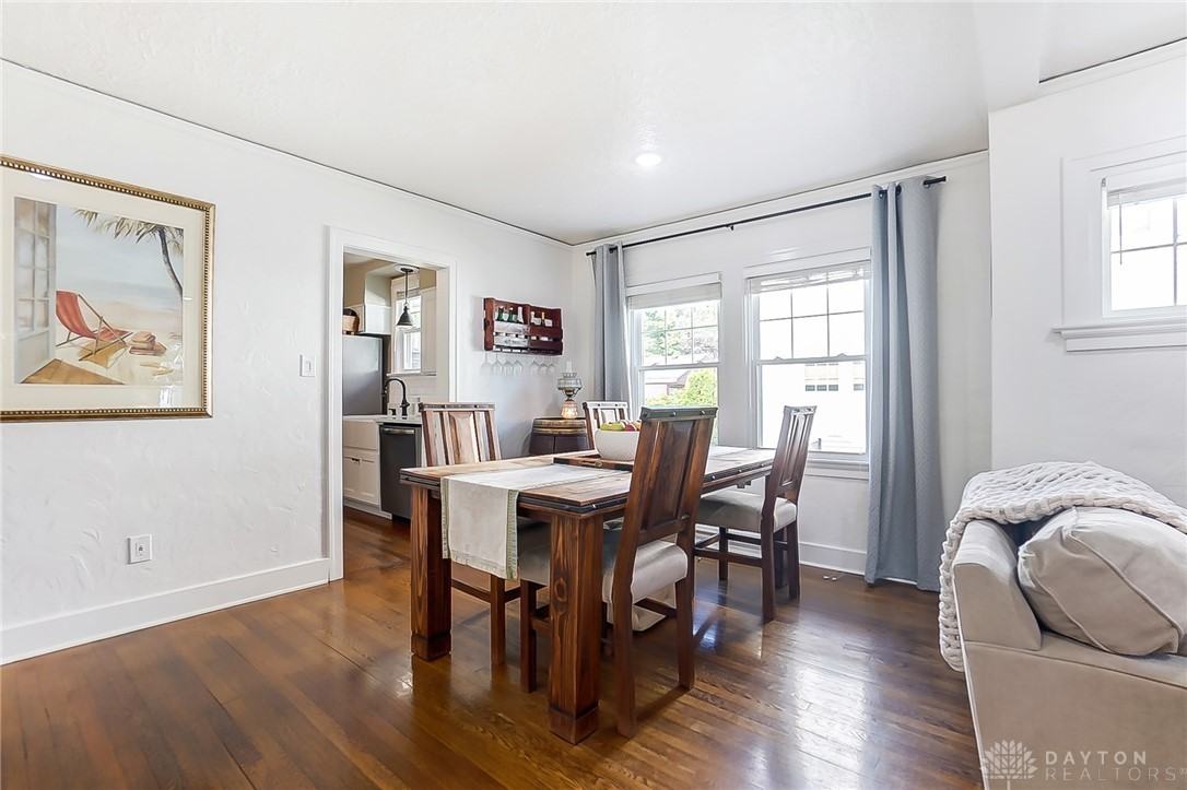 342 Wonderly Ave - Photo 7 of 38