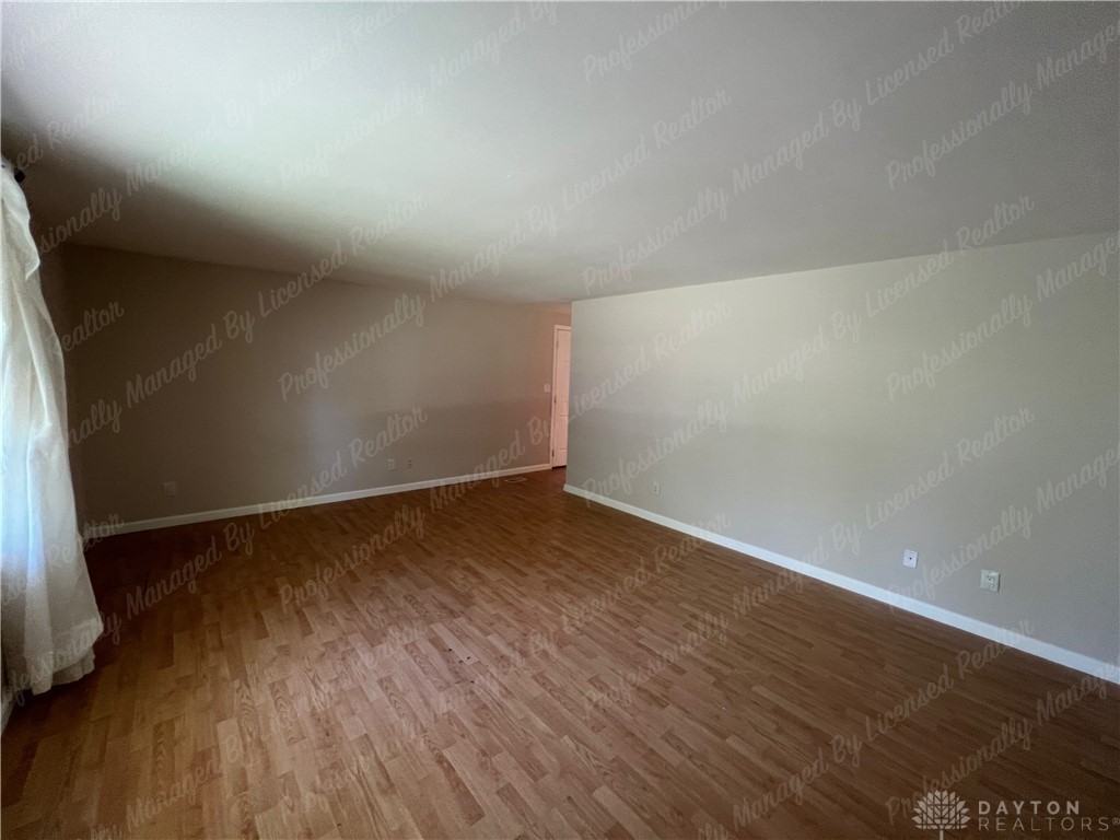 536 Brandwynne Ct - Photo 4 of 37