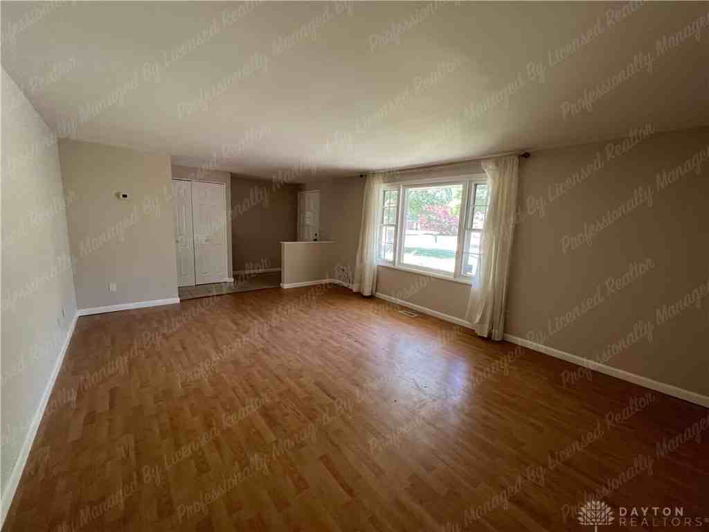 536 Brandwynne Ct - Photo 6 of 37