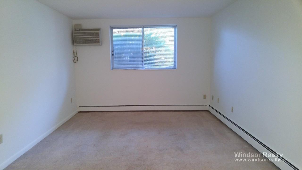 Shirley St. & Ocean Ave #21 - Photo 7 of 11