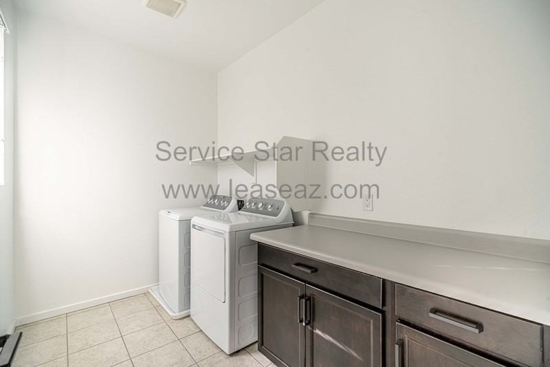 1141 W Diamondback Dr - Photo 4 of 31