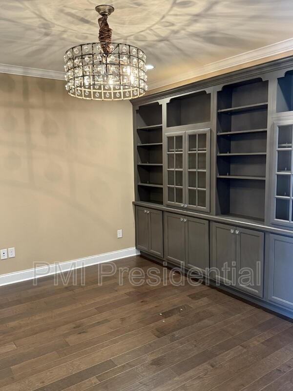 17919 Stonewolf Dr - Photo 5 of 20